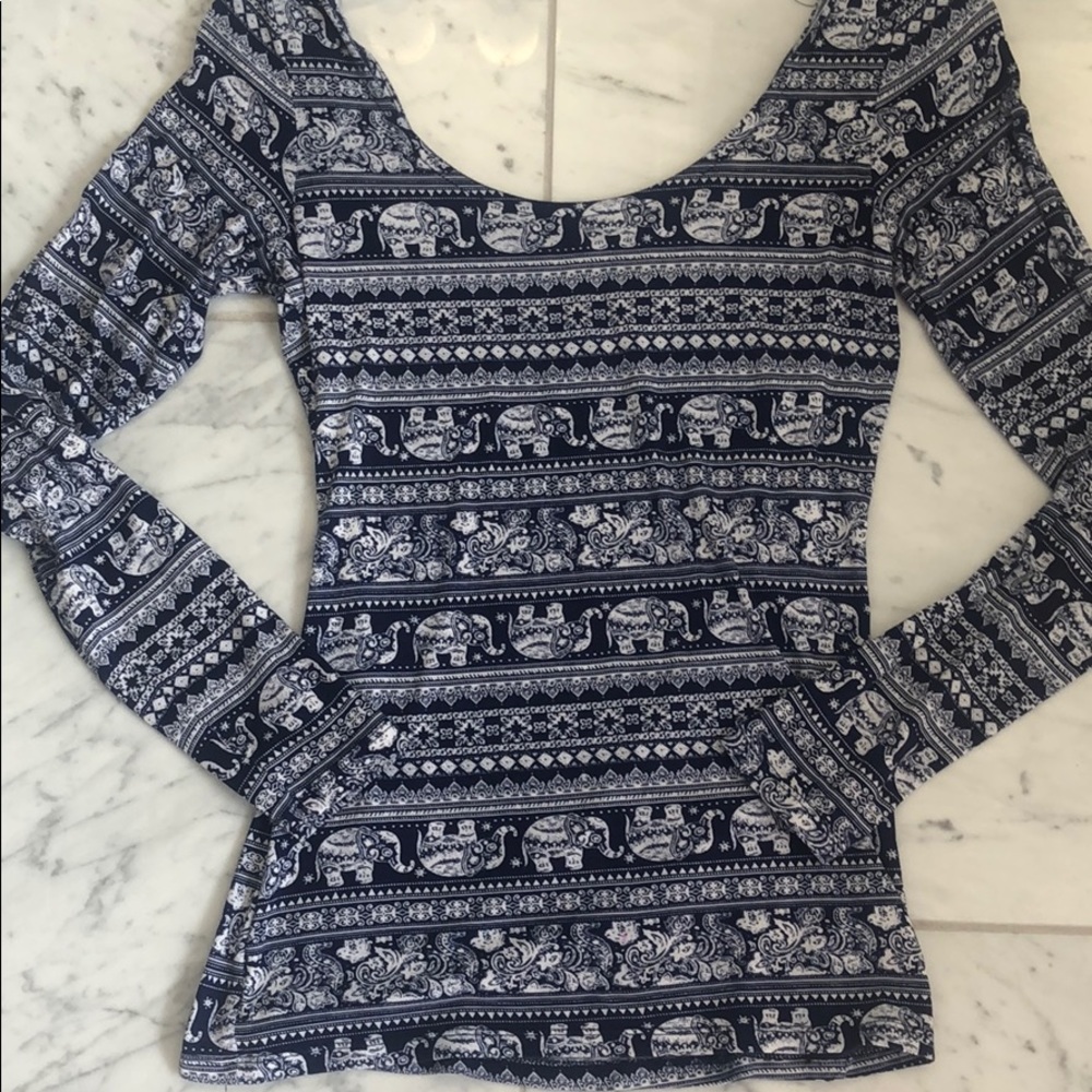 Long sleeve navy and white scoop neck and back top